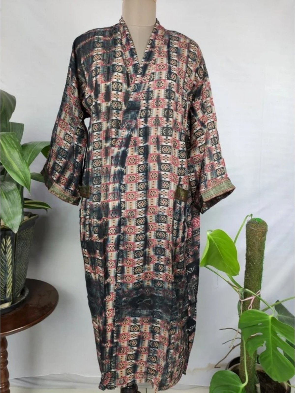 #tag1# - #tag2# - #tag3# - #tag4#