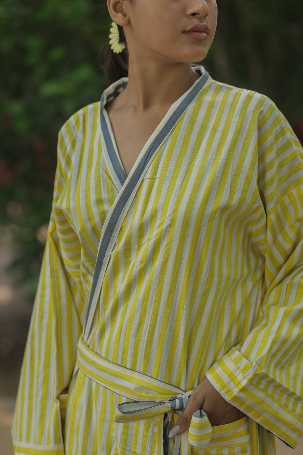 Women's reversible Cotton Kimono Robe in striped with pockets