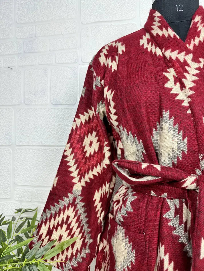 Kimono/Robe unisexe en mélange de laine de yak avec diamants géométriques | Luxueux imprimé floral urbain beige rouge sarcelle | Cadeau de Noël chaleureux et hygge pour elle et lui