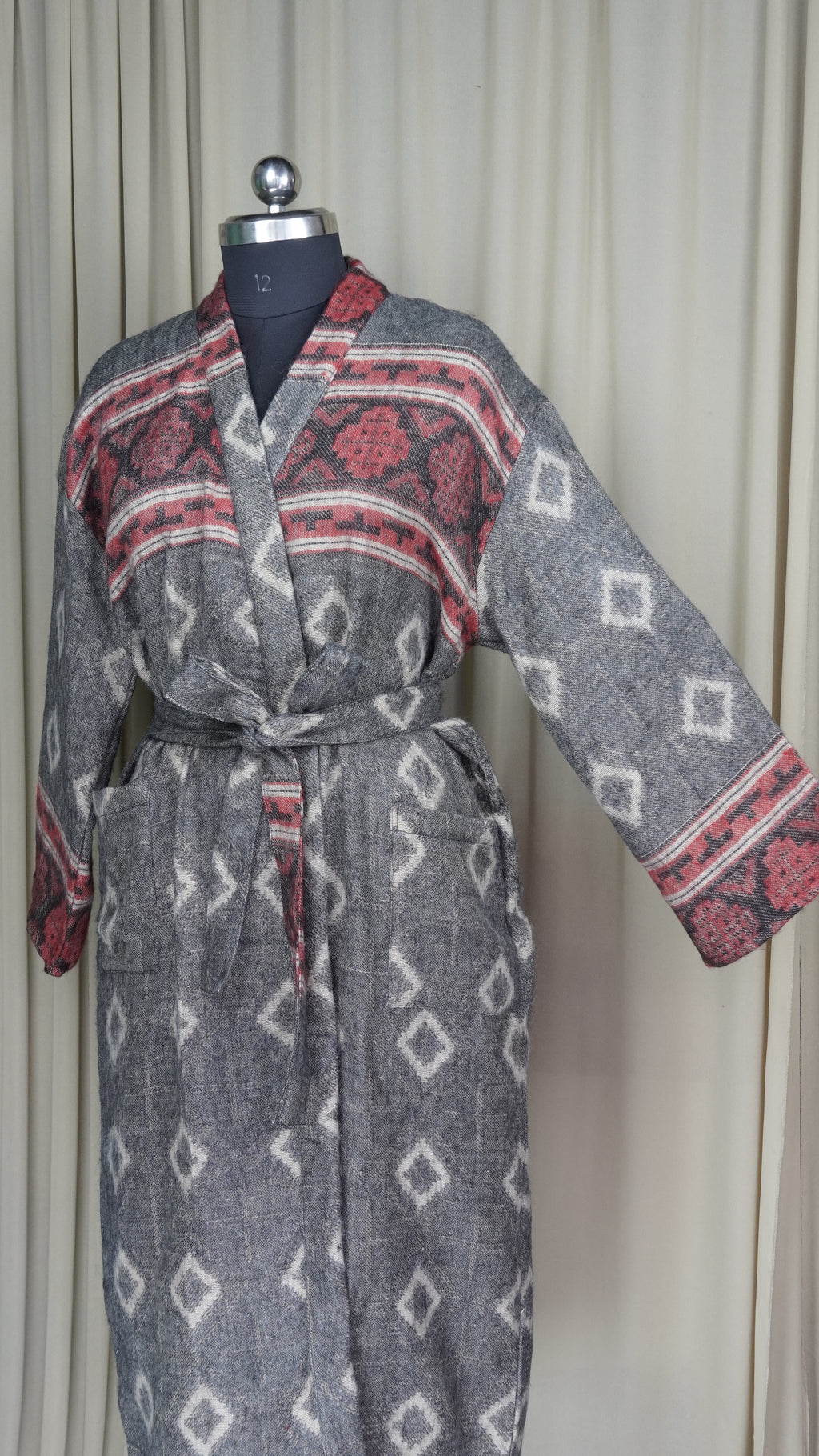 Yak Wool Blend Women Kimono Robe, Cozy Warm Winter Romance Loungewear, Gray Diamond Print Cardigan House Coat with Pockets, Quirky Christmas Gift