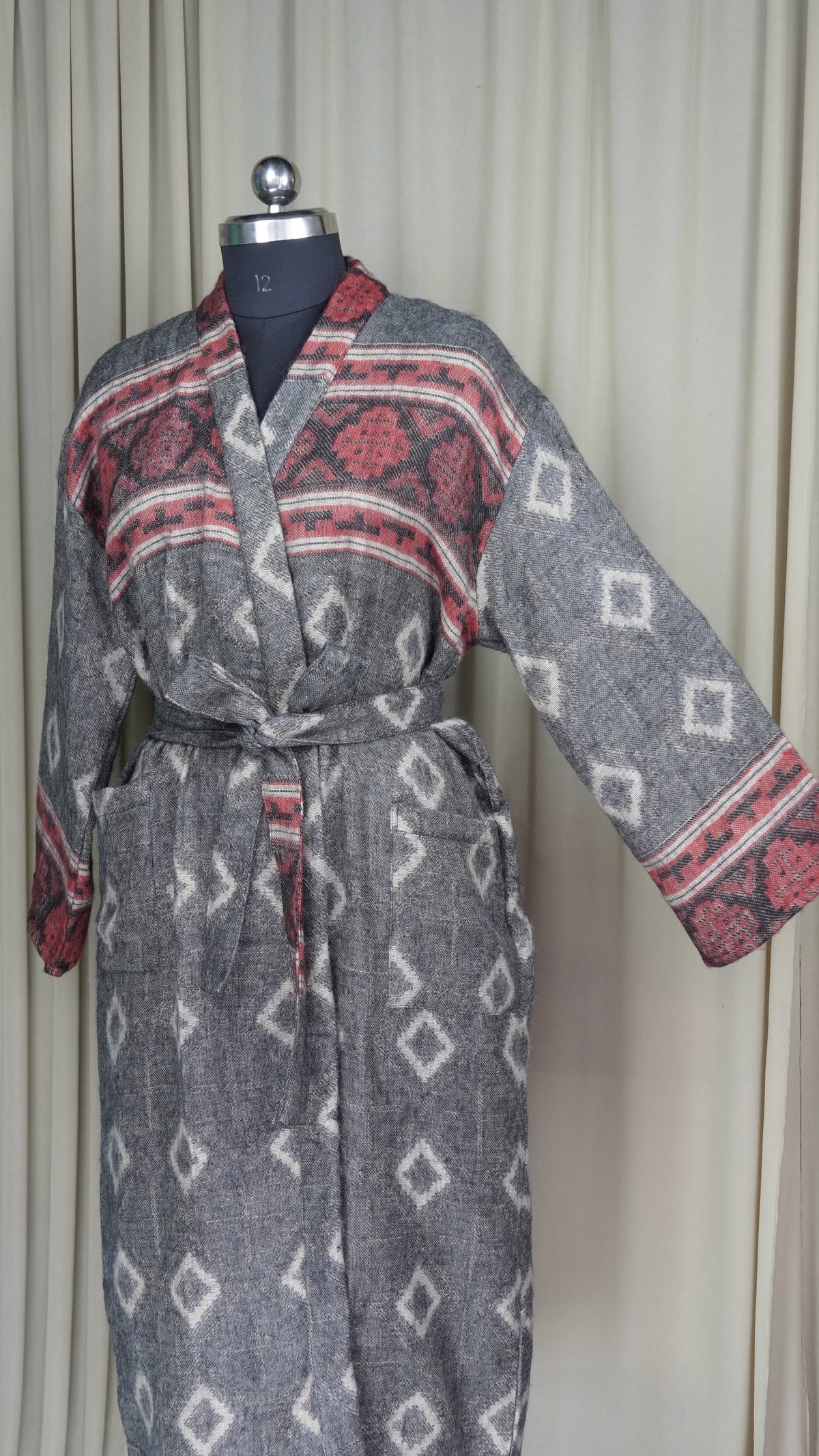 Yak Wool Blend Women Kimono Robe, Cozy Warm Winter Romance Loungewear, Gray Diamond Print Cardigan House Coat with Pockets, Quirky Christmas Gift