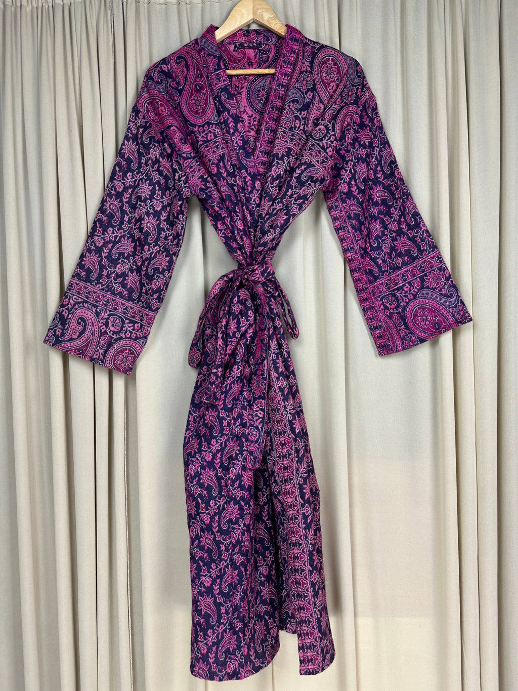 Yak Wool Blend Women Kimono Robe, Cozy Warm Winter Romance Loungewear, Purple Paisley Cardigan House Coat with Pockets Quirky Christmas Gift