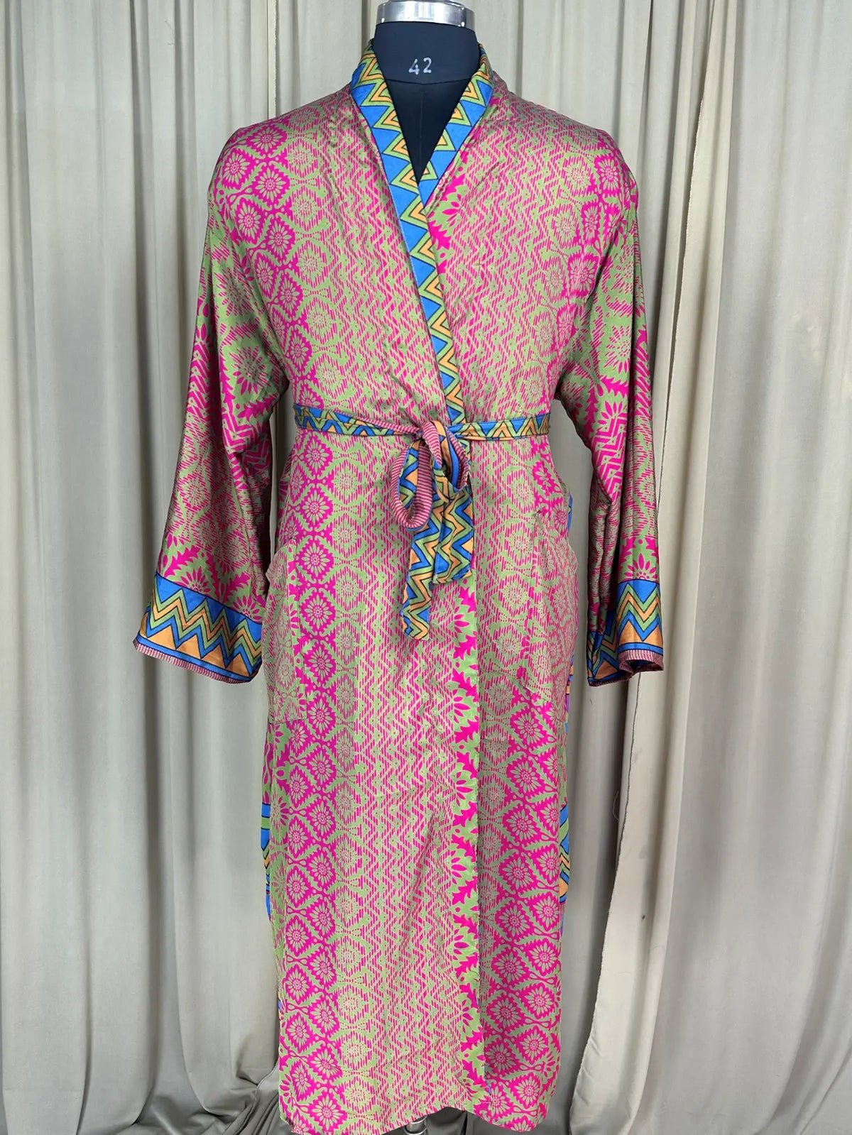 Silky Soft Menâ€™s Kimono Robe, Masculine Elegant Classic Sustainable Vintage House Robe gift, Timeless Comfy Lounge Beach Wear Pink Geometric