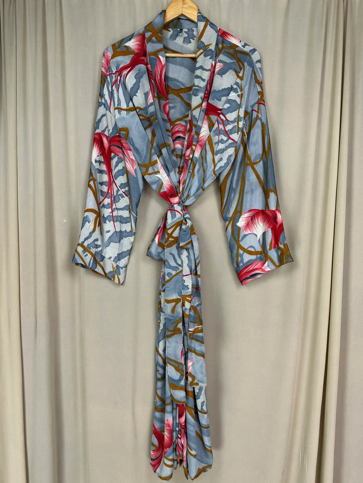 Recycle Silk Sari Women Kimono | Boho Chic Beach Cover Up Vintage Lounge Dressing Robe l Resort Wear Regal Gypsy House Robe | Gray Floral