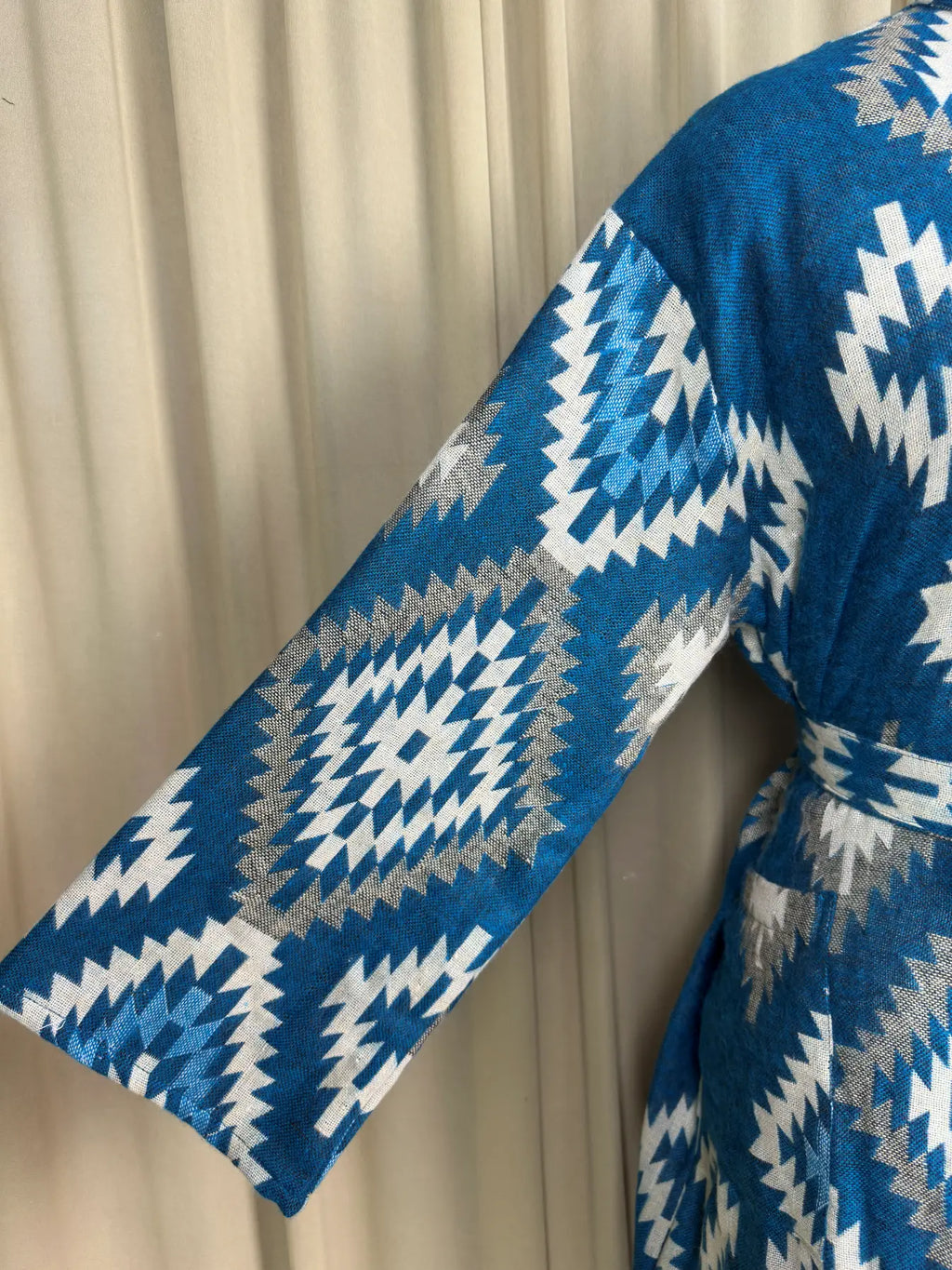 Yak Wool Blend Women Kimono Robe, Cozy Winter Romance Loungewear, Blue Diamond Print Cardigan House Coat with Pockets, Quirky Christmas Gift