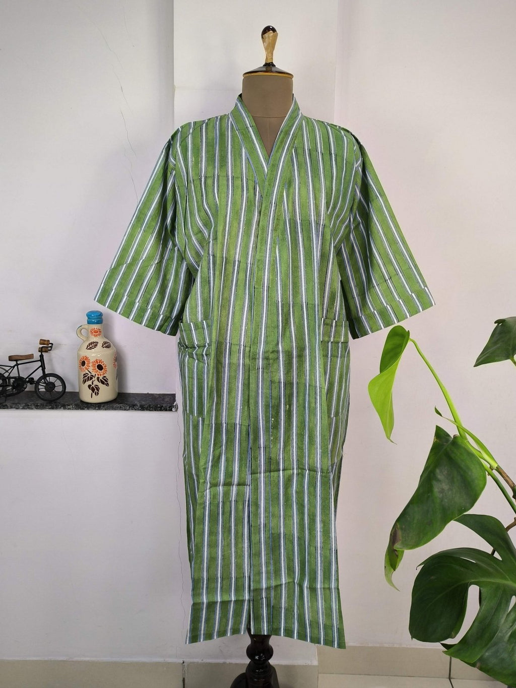 block-printed Cotton Kimono Robe in floral