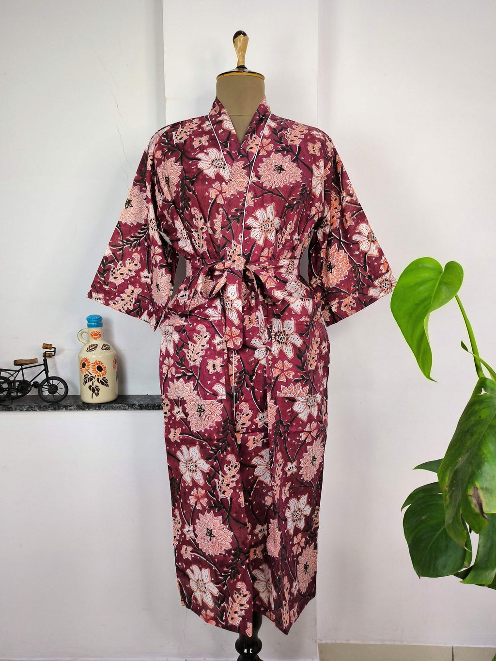 block-printed Cotton Kimono Robe in wine white floral