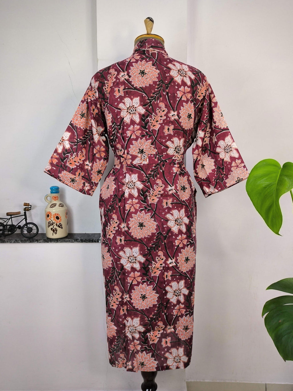 block-printed Cotton Kimono Robe in wine white floral