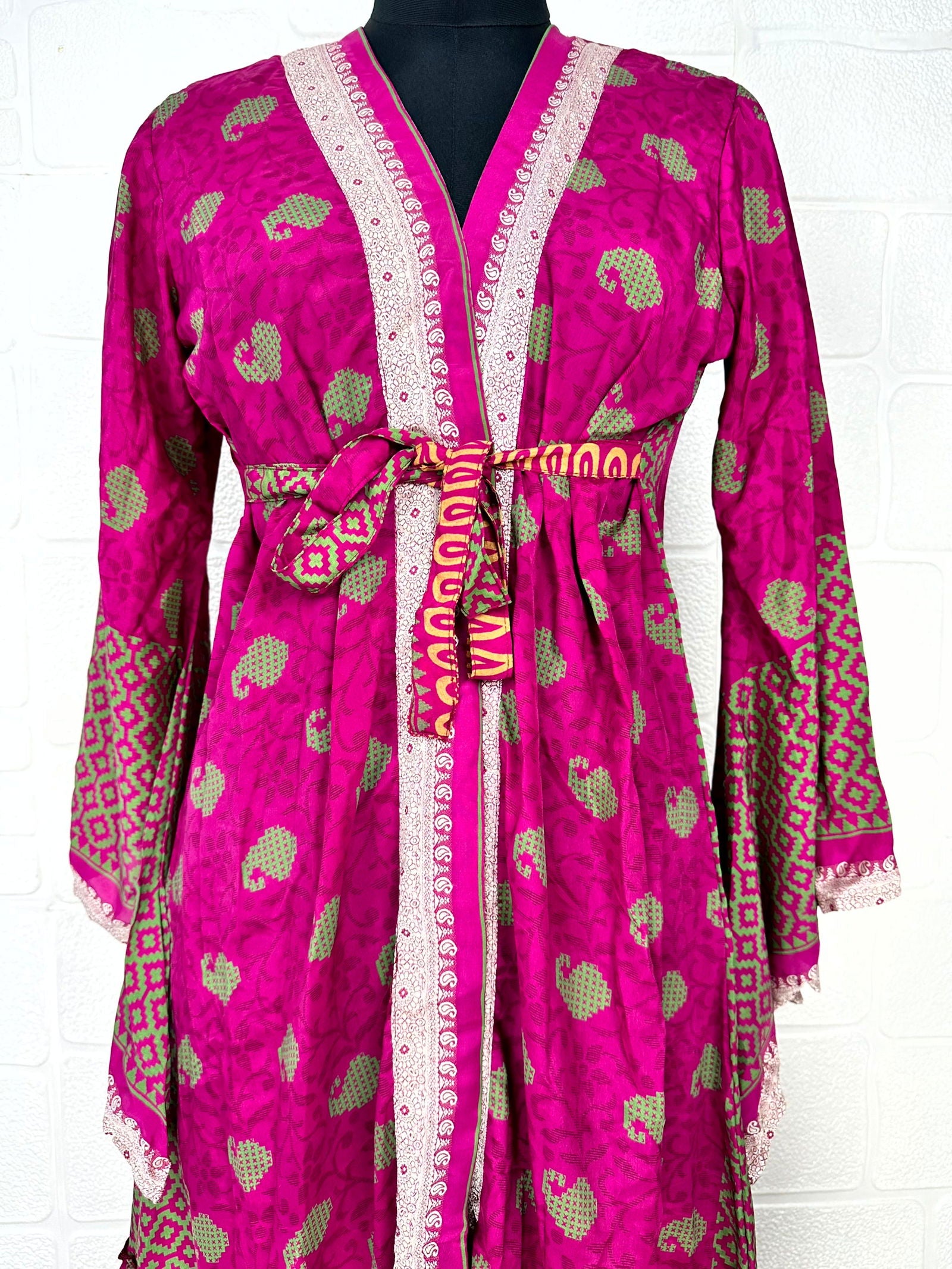 #tag1# - #tag2# - #tag3# - #tag4#